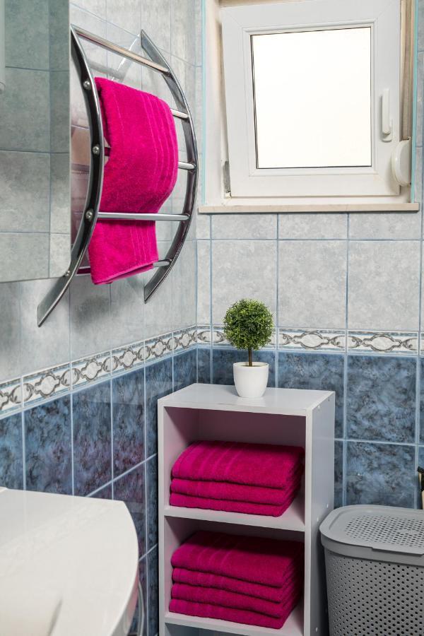 3 Bedrooms Apartman Dmt Каштела Екстер'єр фото