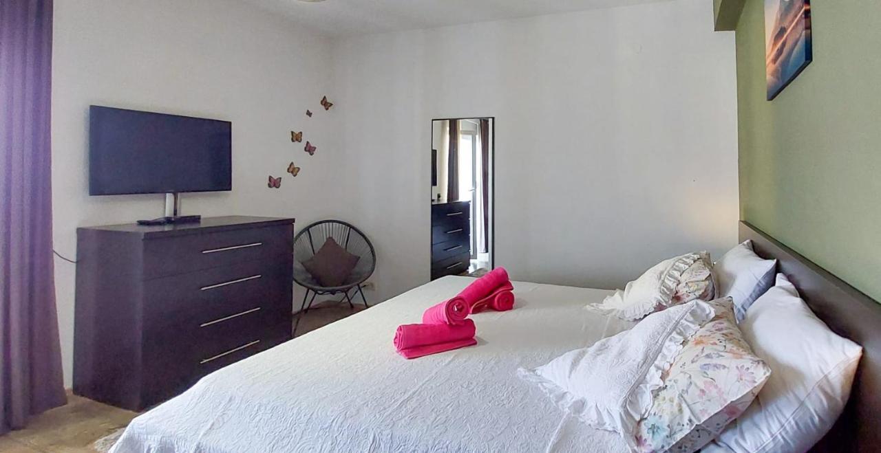 3 Bedrooms Apartman Dmt Каштела Екстер'єр фото