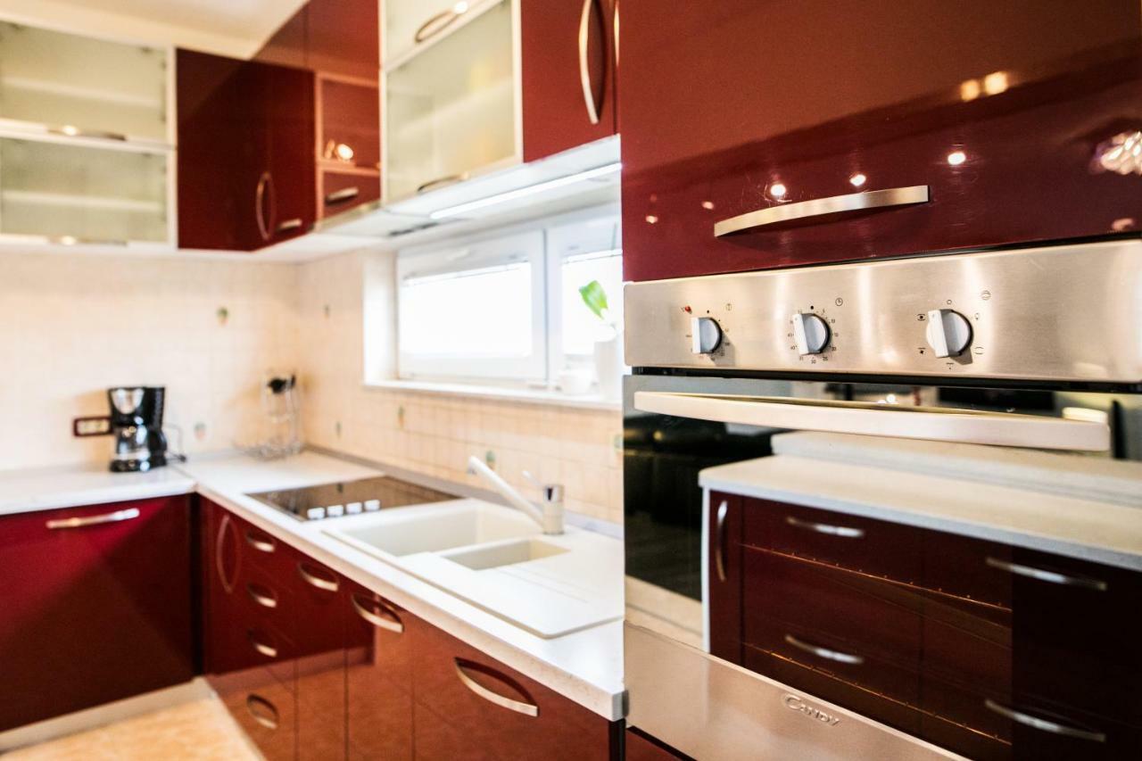 3 Bedrooms Apartman Dmt Каштела Екстер'єр фото